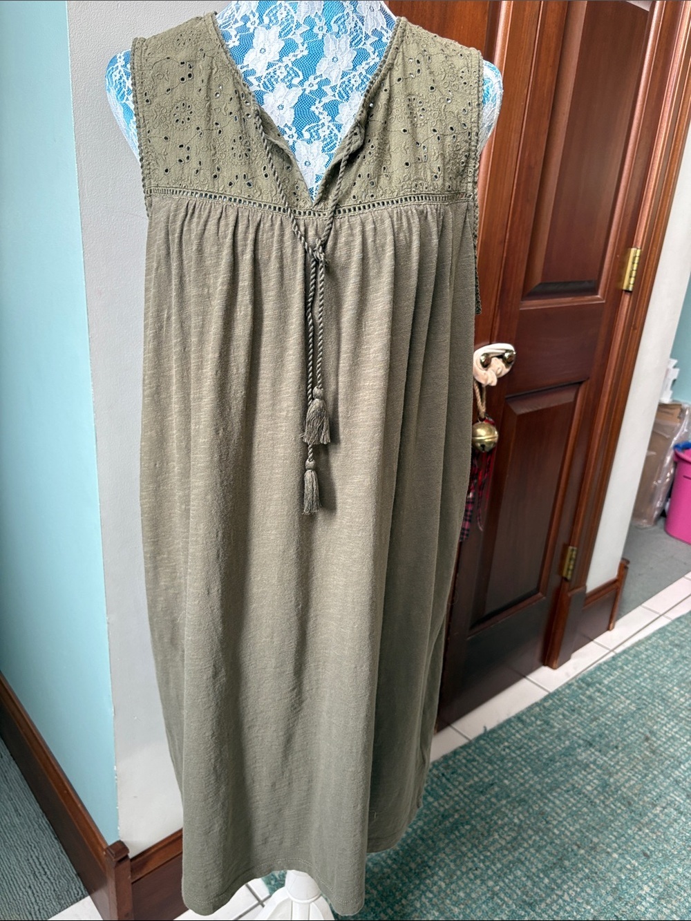 Rachel Zoe Dress Shift Olive Green Sleeveless Tassel-Front Eyelet cotton NWOT